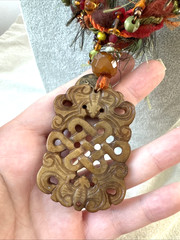 WOW VTG Artisan Colorful Modernist Necklace boho carved faux jade crochet Unique