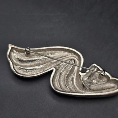 Silver Tone Wave Wavey Brooch Ribbon Vintage 1990s Jewelry