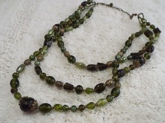 Three Strand Green Glass Bead Necklace (A5)