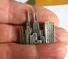 Vintage 1930’s Sterling Silver Old New York City Skyline Pin 6 grams