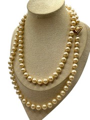 Vintage Liz Claiborne Glass Faux Pearls Necklace 8mm Individually Knotted 36”