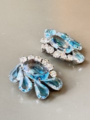 Vintage Verified JULIANA Clamper Bracelet Brooch Earrings Blue Givre Glass