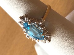 VINTAGE 10K YELLOW GOLD MARQUISE CUT BLUE TOPAZ AND DIAMONDS RING
