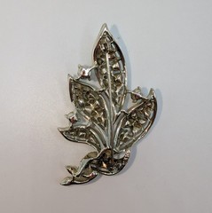 Vintage Lisner Leaves Brooch Blue Green AB Rhinestone Gold Tone