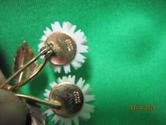 White flower brooch 14K Gold filled metal alloy carved bone Wells 1.25″ !!!