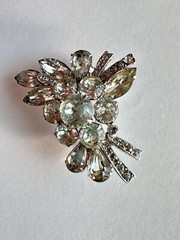 antique victorian jewelry，
