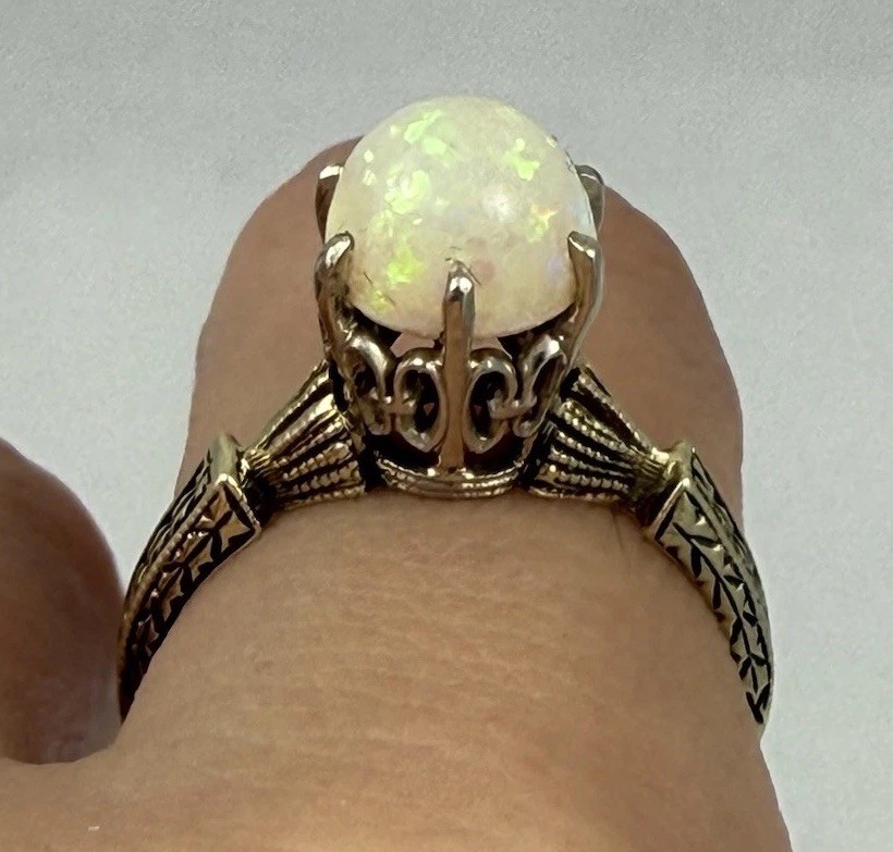 Art Deco Antique 14kt Yellow Gold Genuine Opal Ring Size 6 3.3 Grams