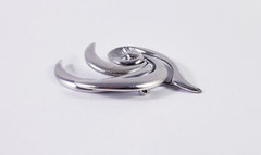 Vintage Tona Silver Tone Dual Texture Swirl Pin Brooch