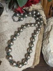 27. Vintage 925 Sterling Silver Ball Green Malachite Beaded Necklace 18″, 41.4g