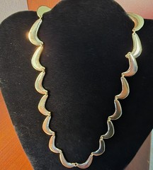 1970s Gold Tone Boomerang Wave Crescent Link Necklace Modernist MCM Collar 20″