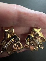 Vintage Signed B.G. Gold Tone Amber Brown Rhinestone Brooch and Earrings Set