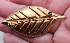 Vintage leaf Brooch Pin Signed Alan J Gold Tone Mid Century Modern MCM 1960s