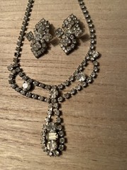 vintage rhinestone necklace & Clip Earrings; Missing One Stone As Pictured