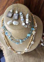 10p Vtg/Mod Jewlery Shell Necklaces Stretch Bracelets Eearings Beach Summer