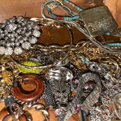 Large Vintage Jewelry Watches Lot So Many Items LQQK