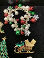 Holiday Christmas Jewelry Lot Brooches Earrings Gerrys Gold Crown Inc Vtg – Now