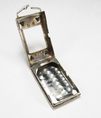 Antique 1930s Belais NY USA 18K White Gold Sapphire Diamond Ladies Watch Case