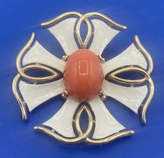 Vtg Crown Trifari Lucite Coral White Enamel Gold Maltese Cross Brooch Pin RARE