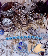 Vintage Estate Costume Jewelry Lot! MONET, NAPIER and more!