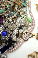 5lbs Vintage Jewelry Lot For Wear Or Harvest Some New Broken Many Signed