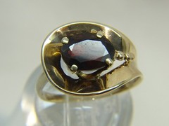 Vintage Unique MCM Tasco 14 K Gold 2 ct Oval Garnet Sz 6.5 Modernist Ring