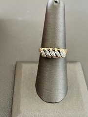 14KT Yellow Gold 0.60CTW Diamond Ring. Size 7 (B35)