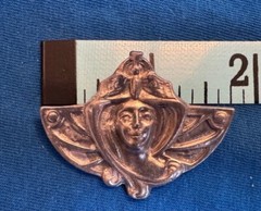 Vintage pewter art nouveau pin/pendent 1 3/4 inch