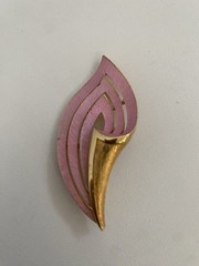 J.J. Jonette Jewelry Signed Enamel Flower Brooch Vintage Pink Gold Tone 2.5 in.