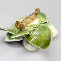 Vintage Dogwood Brooch Ceramic 1.75″
