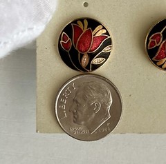 Vintage Fine Enamel Round Stud Earrings Floral Red Black Gold .50in Ladies 5.3g