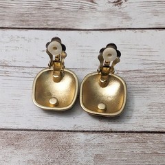 Vintage Clip On Earrings Rounded Square Irregular Gold Tone – Fair Condition