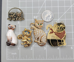 5-Vintage Kitty Cat Pin/Brooches~Metal Cats/Rhinestones/Avon Porcelain Siamese