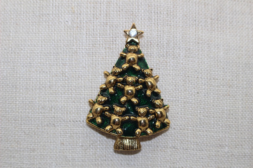 LIA LIANNA 2-5/8″ TEDDY BEAR CHRISTMAS TREE BROOCH/PIN-GOLD TONE-SIGNED