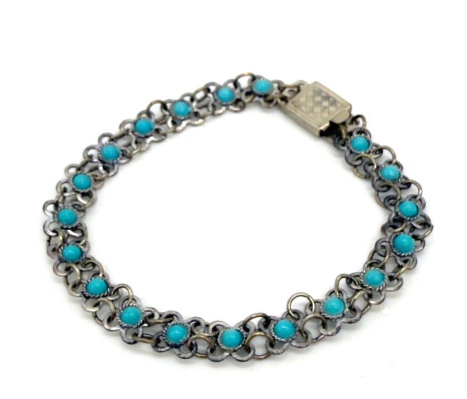 Vintage Bracelet Blue Stones Silver Tone Loop Chain 6.75 Inches