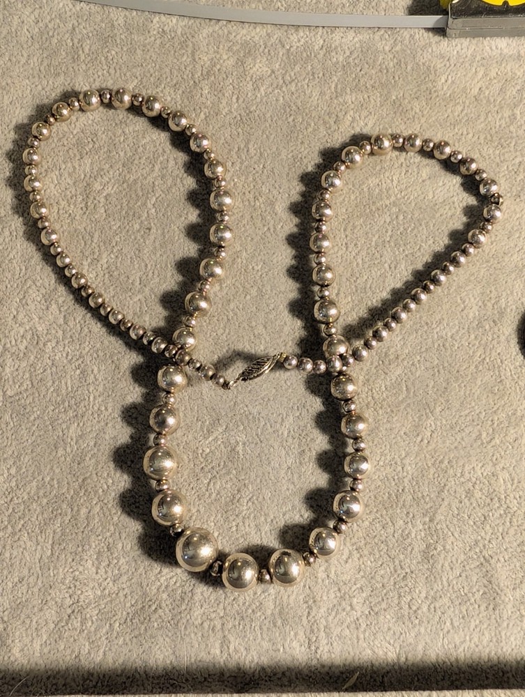 Vintage Sterling 925 Graduated Bead Ball Necklace! 24 in Long! 29.9 grams!