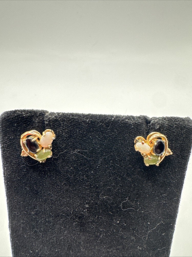 Vintage Heart Cluster Stud Earrings Black Green White Cabochon Stones Gold Tone