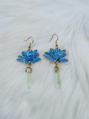 Elegant Vintage-Style Chinese for Lotus Earrings with Teardrop Accent