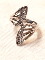 Silver Tone Ring Crossover Wrap Flared Bars 6 Crystals 1 Inch Size 6.75