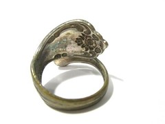 SPOON RING SILVER TONE PLATED METAL VINTAGE WM ROGERS ONEIDA CORP FLOWER ROSE 2