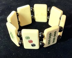 VINTAGE ASIAN CHINESE MAHJONG TILE STRETCH BRACELET