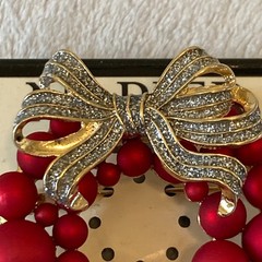 Napier Brooch Women’s Red Christmas Wreath Balls Pin Bow Cubic Zirconia