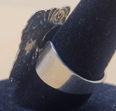 Vintage Sterling 925 Repousse Scrollwork Shield Panel Adjustable Ring Size 6.5
