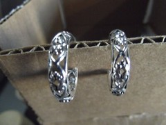 1 Pair Old .75″in Silver Tone 3/4 Circles Stud Earrings