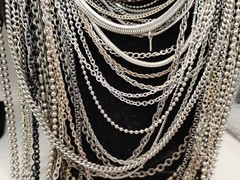 119 Pcs – Gold/Silver/Black Toned Chain Necklaces/Bracelets/Anklets 1.88lbs #685