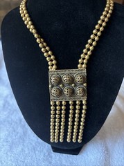 Vintage Edlee Brand Gold Tone Necklace. Statement Piece 18″ Long With Pendant.
