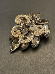Large WEISS Smoky Gray Clear Crystal Rhinestone Brooch & Clip Earrings SET