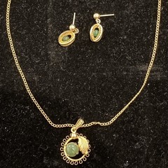 Vintage Sorrento 12 Kt Gold Filled & Jade Necklace w/earrings