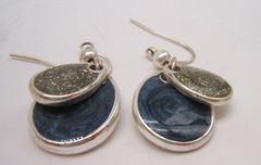 VTG SIGNED KC EARRINGS DANGLE ENAMELED BLUE & SILVER TONE