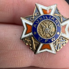 Vintage Sterling Silver VFW Auxiliary Pin War Military