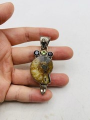 Vintage Sterling Silver 925 Peridot Smoky Topaz Gemstone Ammonite Fossil Pendant